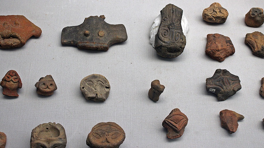 尖石考古館展示の土偶の破片